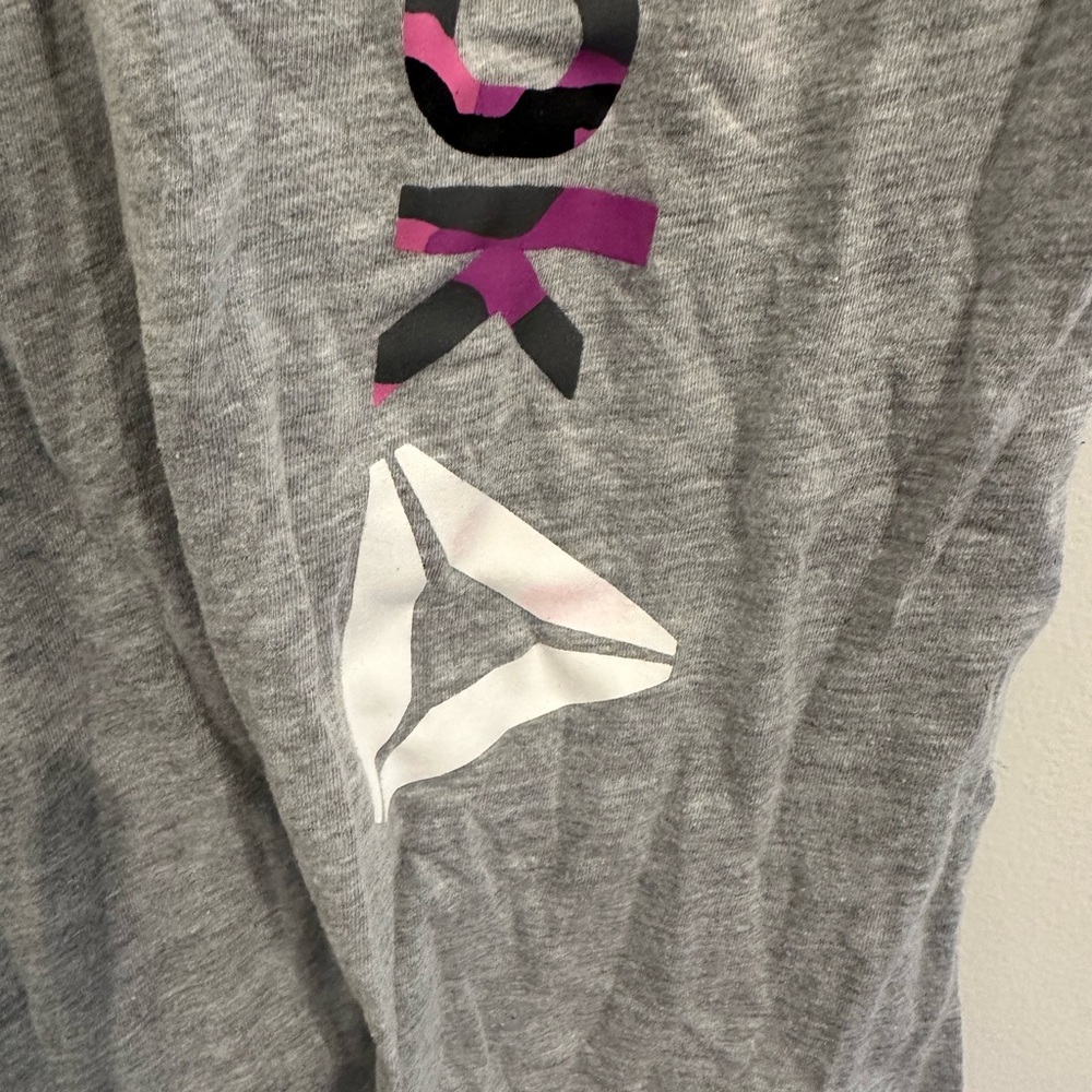 Reebok Gray V-Neck Tee with Pink Logo Accent - Picture 2 of 3